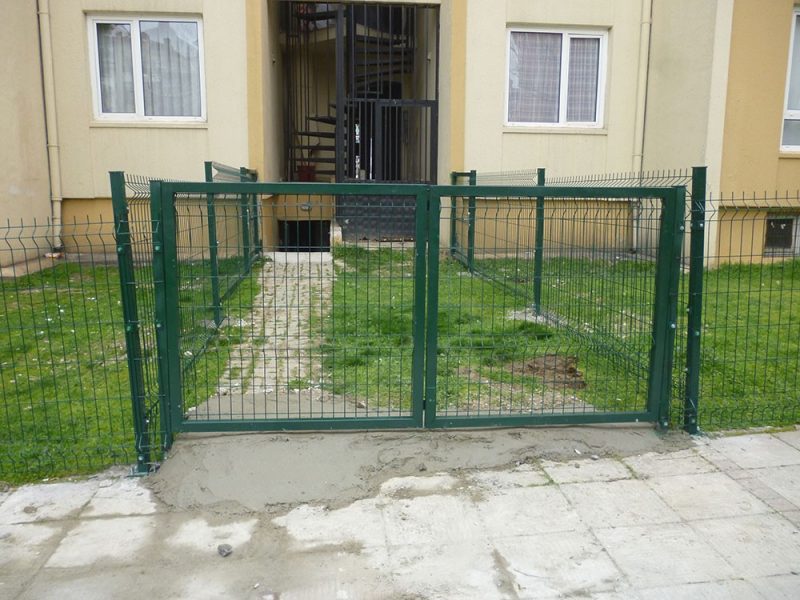 Bahçe kapıları